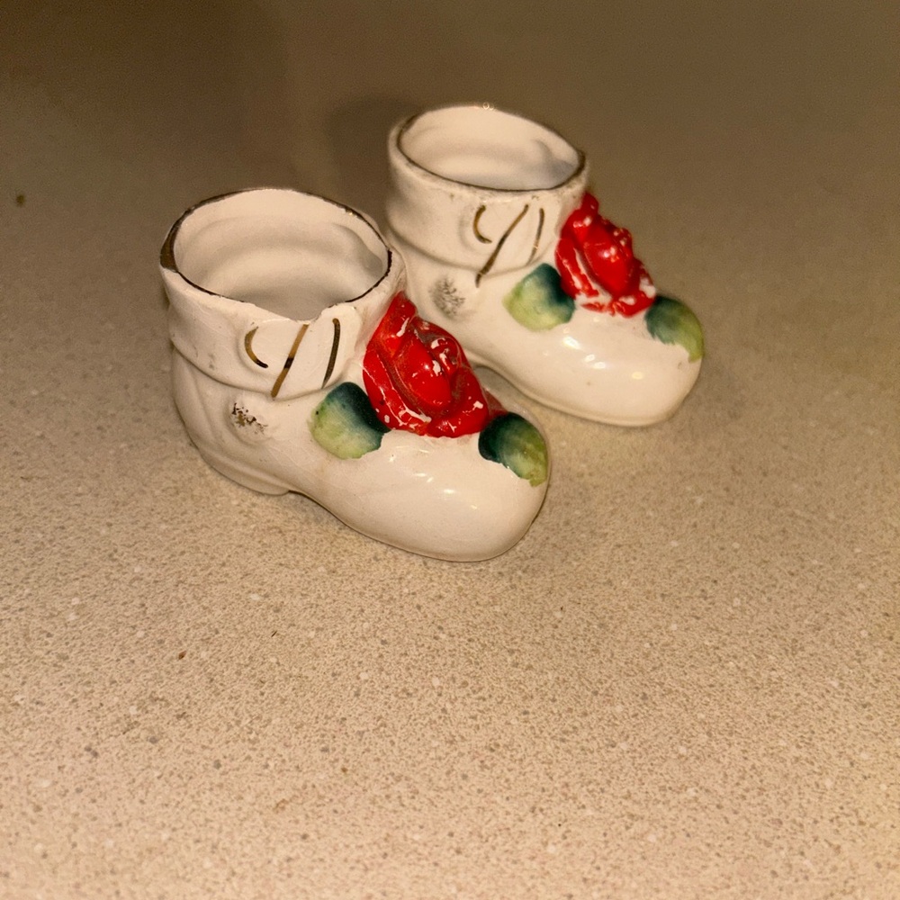 Antique Pair 🌹 of Small Ceramic Booties